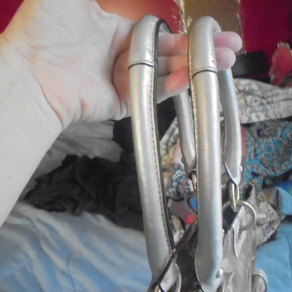 Coach Satchel - Picture 8 of 11